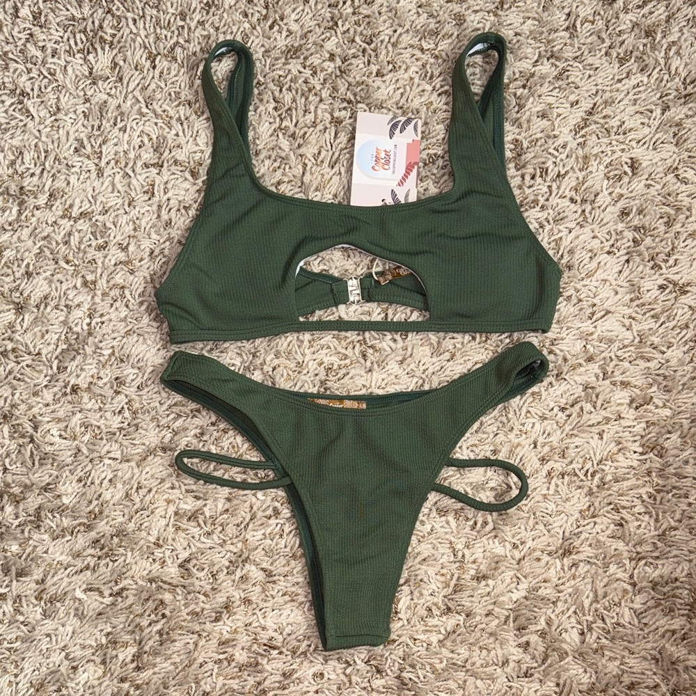 Copper’s Closet Green Bikini Set